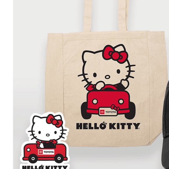 A Hello Kitty x Toyota canvas tote bag - Picture 2 of 2